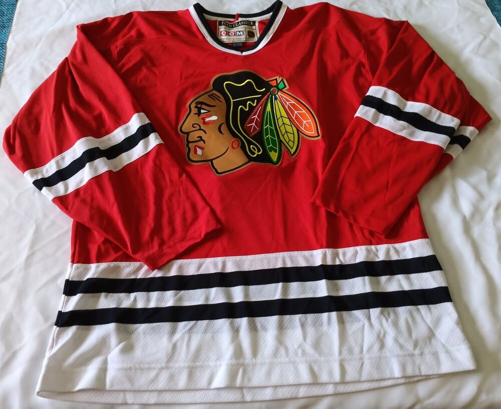 Chicago Blackhawks Jersey Mens XL CCM Team Classics NHL Stitched Sewn Logo